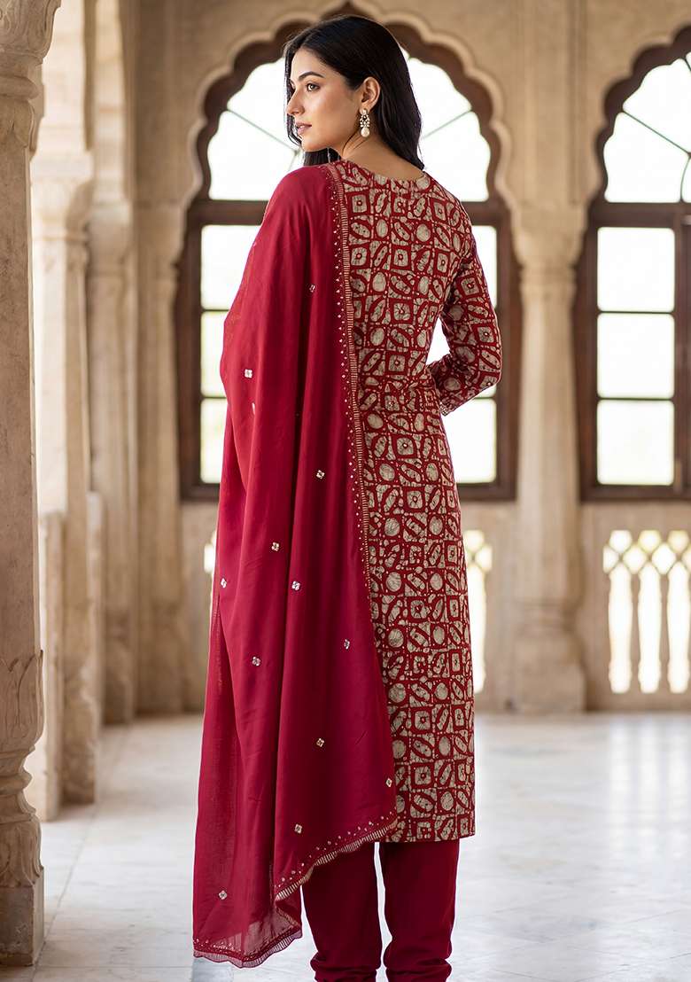 Red Embroidery Silk Kurta Set - Indya