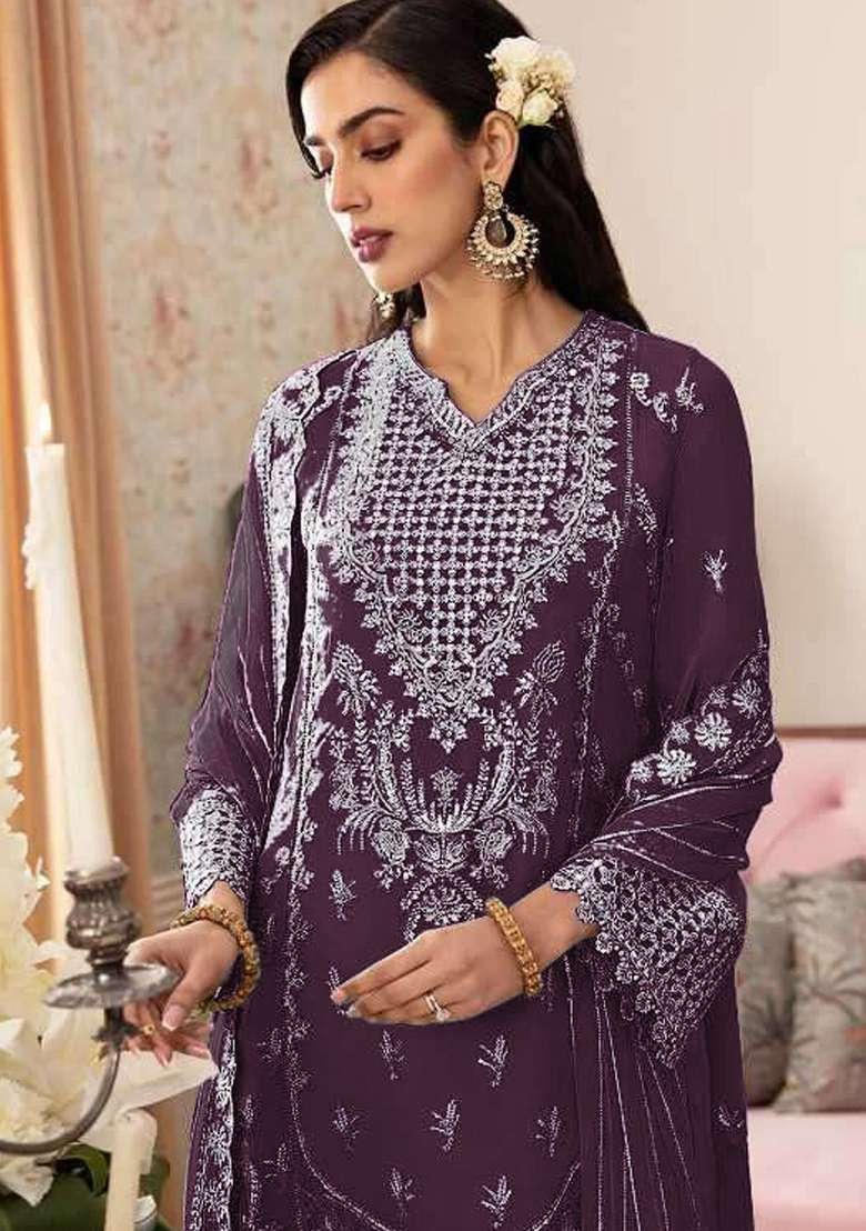 Purple Embroidery Georgette Pakistani Suit Set - Indya