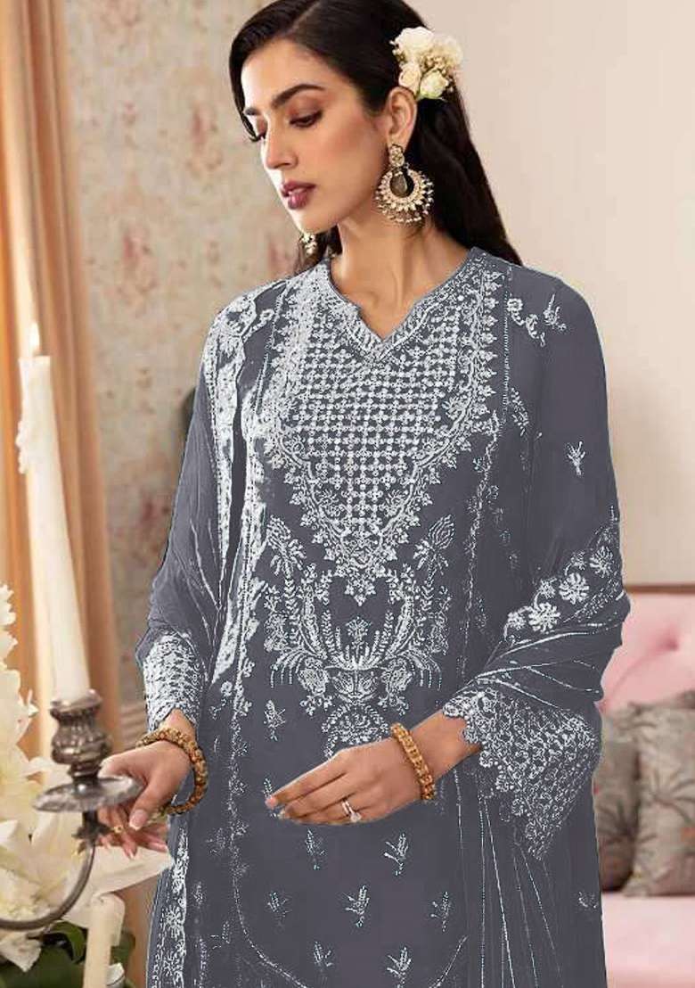 Grey Embroidery Georgette Pakistani Suit Set - Indya