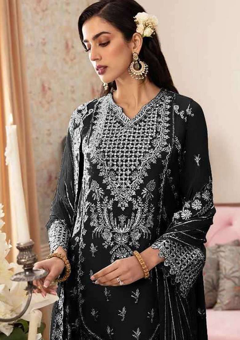 Black Embroidery Georgette Pakistani Suit Set - Indya