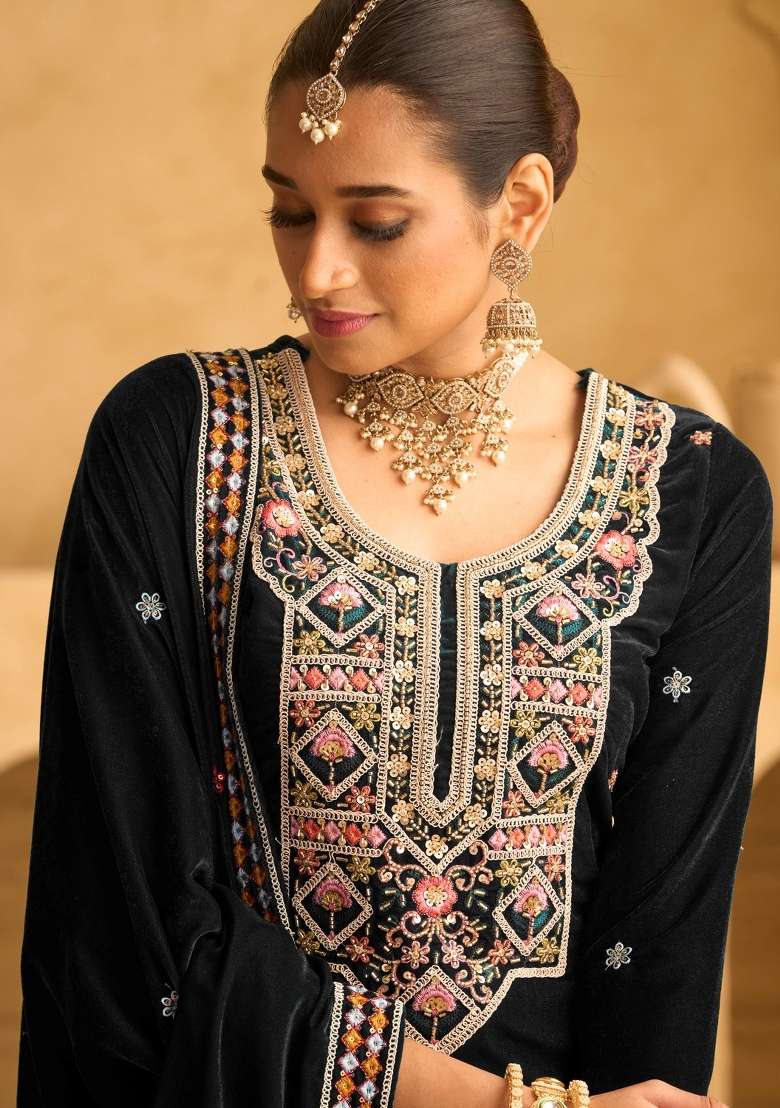 Black Embroidery Velvet Pakistani Suit Set - Indya