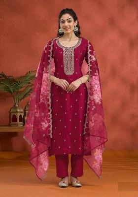 Red Embroidery Vichitra Pakistani Suit Set