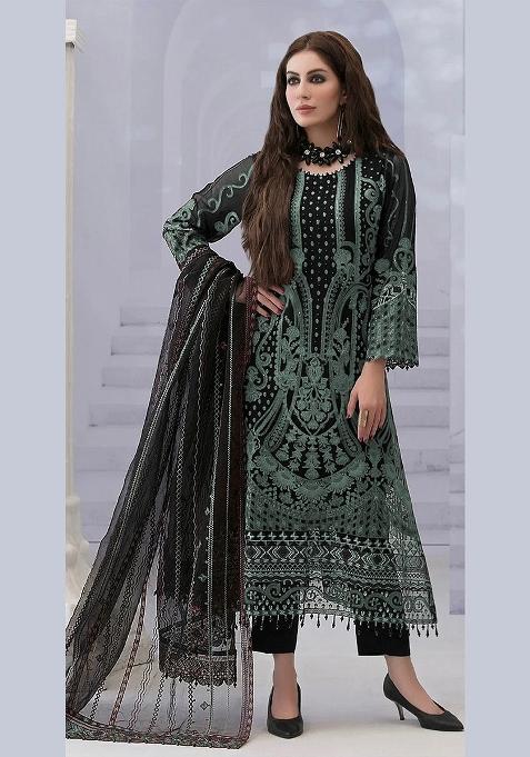 Blue Embroidery Velvet Pakistani Suit Set