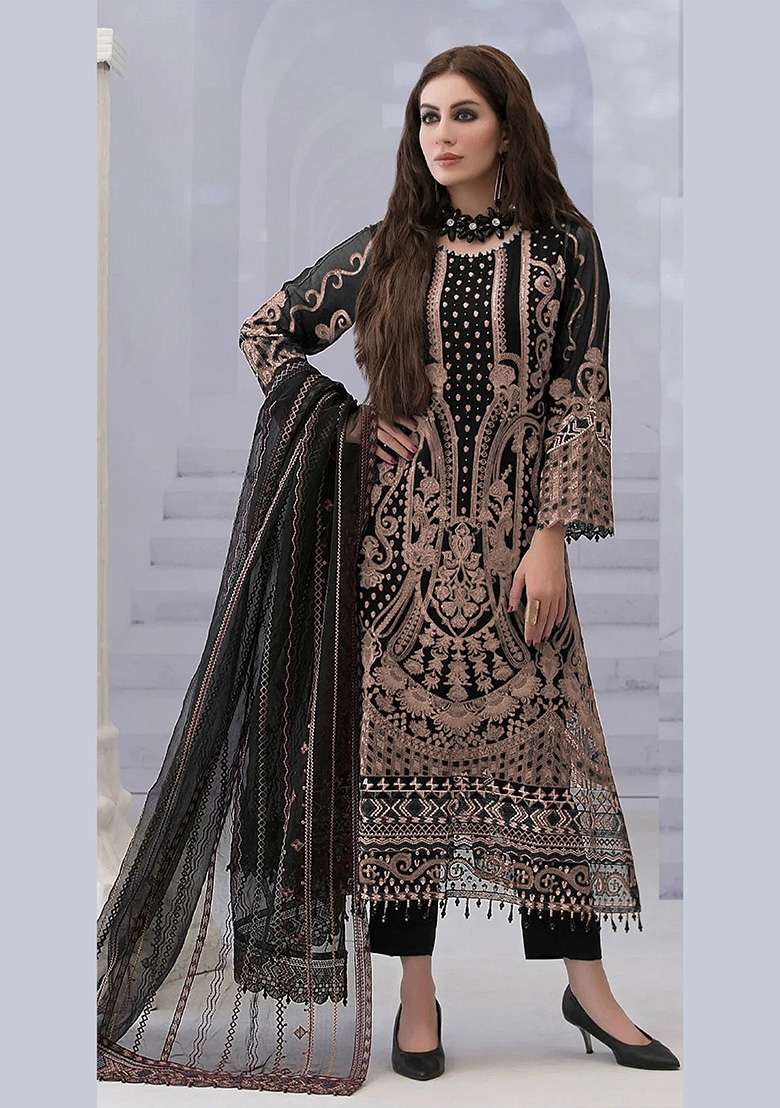 Purple Embroidery Velvet Pakistani Suit Set - Indya