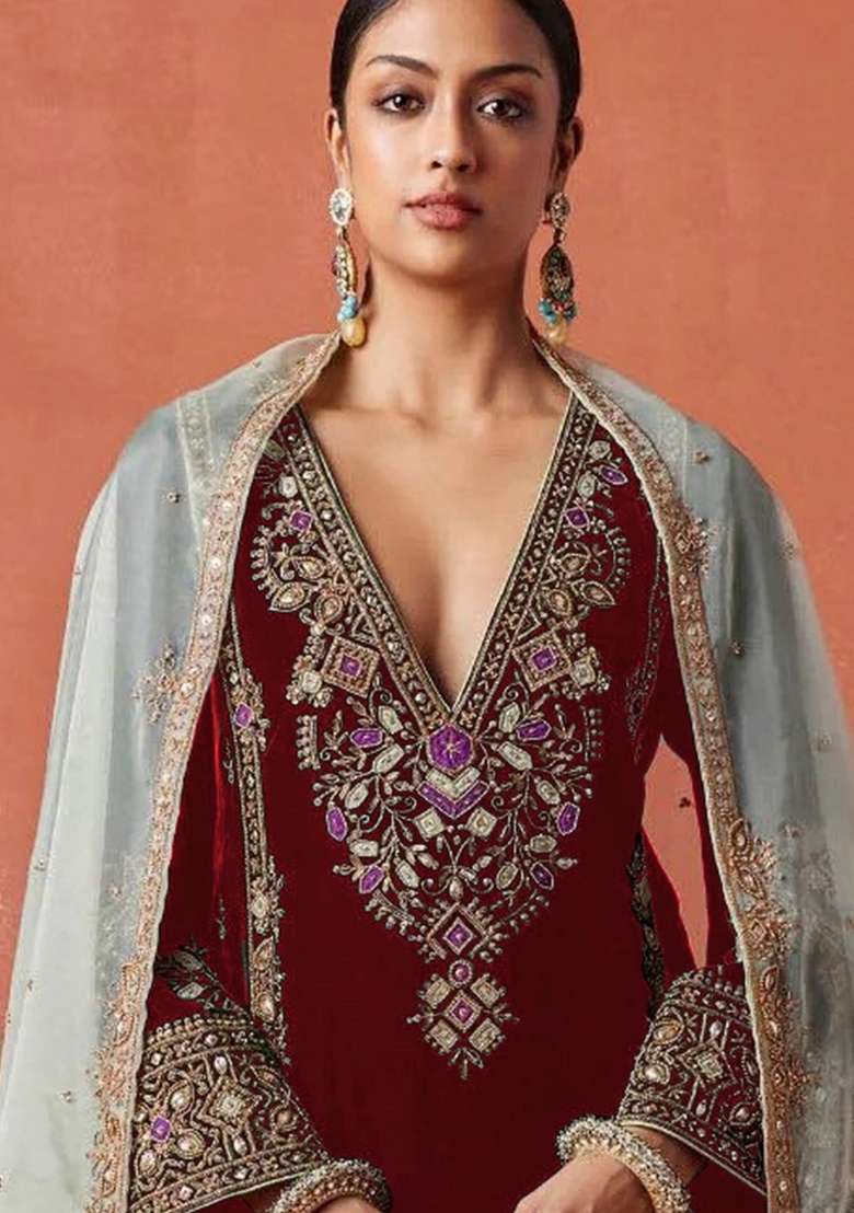 Maroon Embroidery Velvet Pakistani Suit Set - Indya