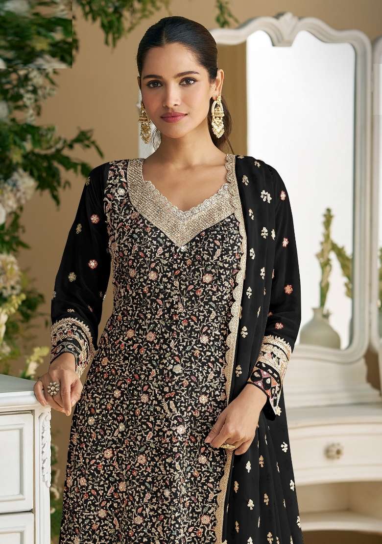 Black Embroidery Georgette Pakistani Suit Set - Indya