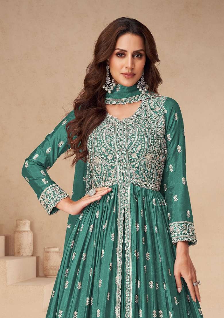 Green Embroidery Chinon Pakistani Suit Set - Indya