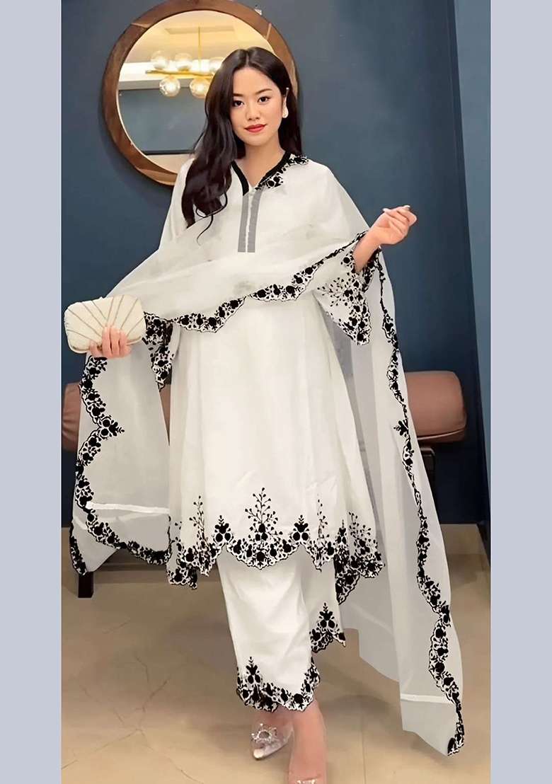 White Embroidery Georgette Pakistani Suit Set - Indya
