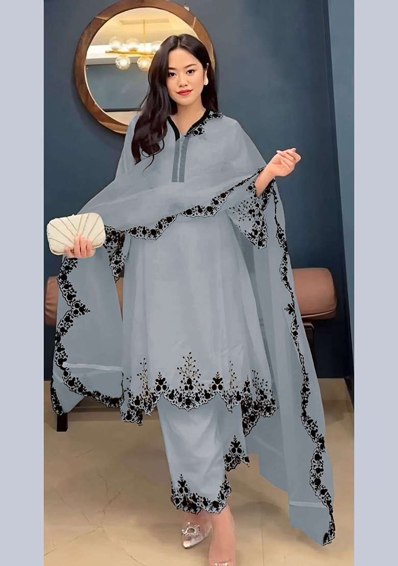 Light Grey Embroidery Georgette Pakistani Suit Set - Indya