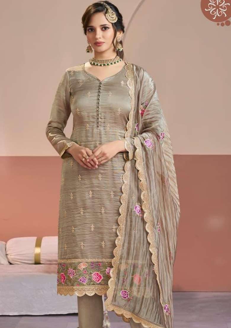 Chiku Embroidered Silk Blend Pakistani Suit Set - Indya