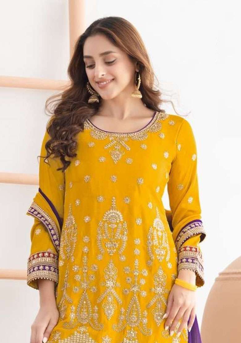 Green Embroidery Chinon Kurta Set - Indya