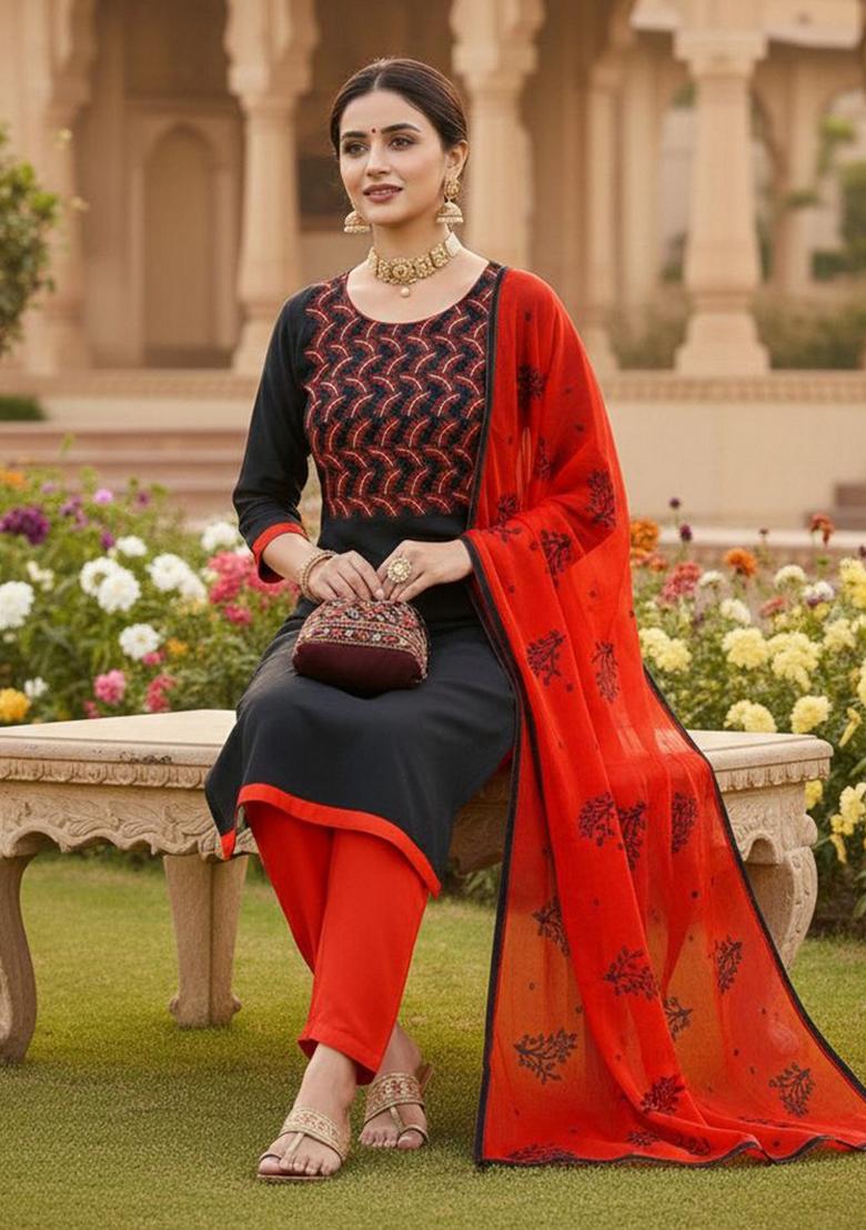 Black Embroidery Chanderi Kurta Set - Indya