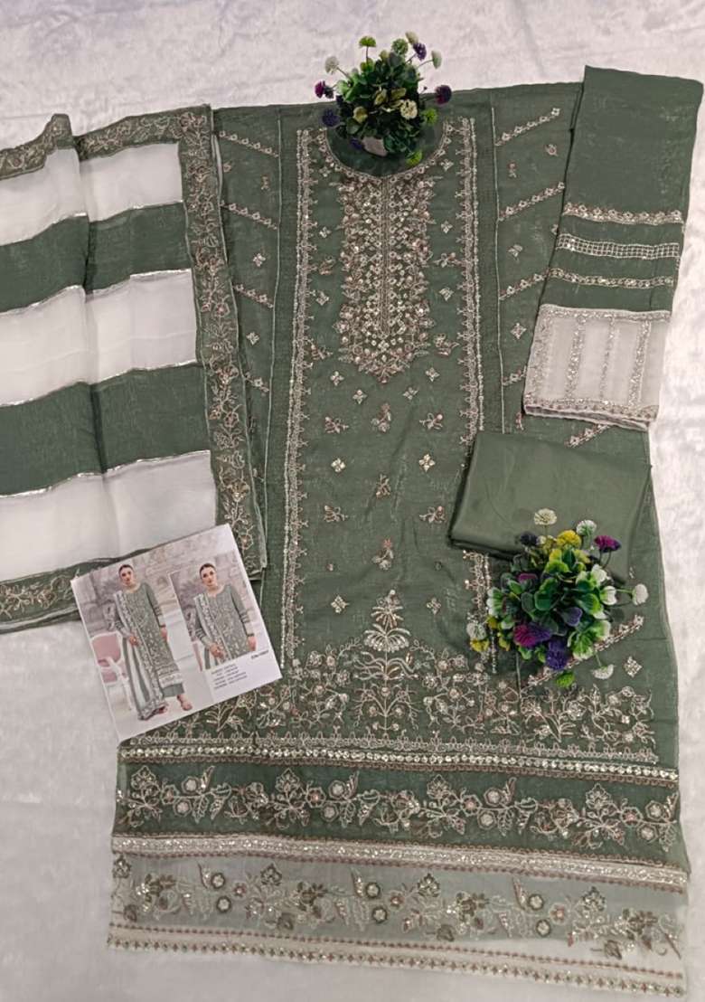 Green Embroidery Silk Blend Salwar Suit Set - Indya