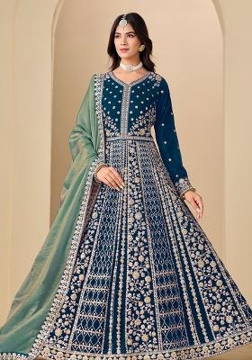 Blue Embroidery Velvet Kurta Set