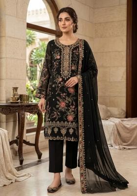 Black Embroidery Silk Pakistani Suit Set