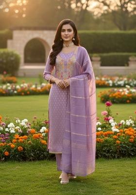 Lavender Embroidery Shimmer Salwar Kameez