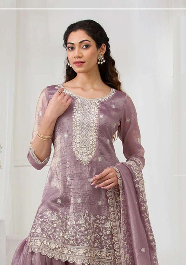 Peach Embroidered Silk Blend Salwar Kameez - Indya