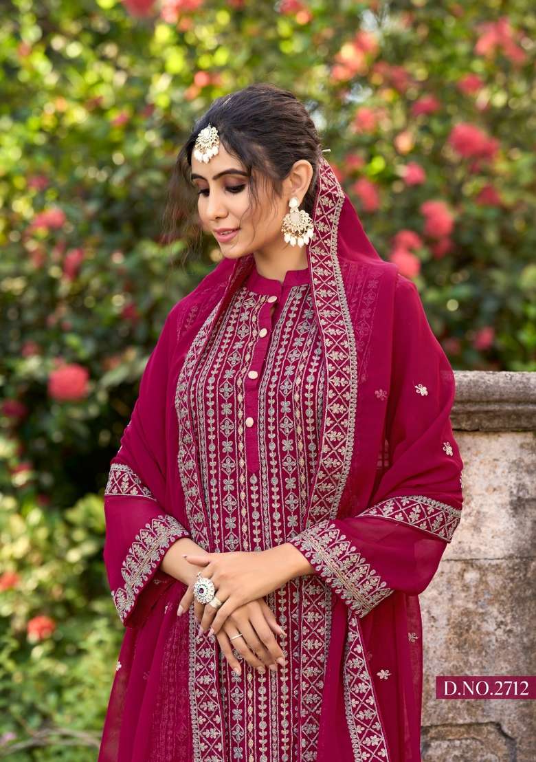 Pink Embroidered Silk Blend Salwar Kameez - Indya