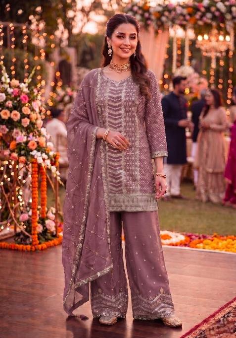 peach Zari Work silk Salwar Kameez