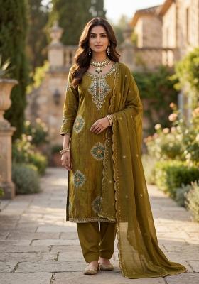 Mehendi Printed Silk Blend Salwar Kameez