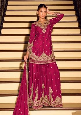 Magenta Embroidered Silk Blend Salwar Kameez