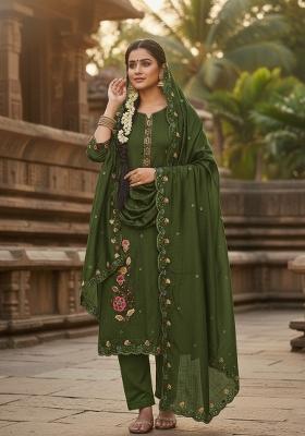 Green Embroidered Vichitra Kurta Set