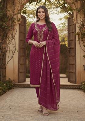 Pink Embroidered Chanderi Kurta Set