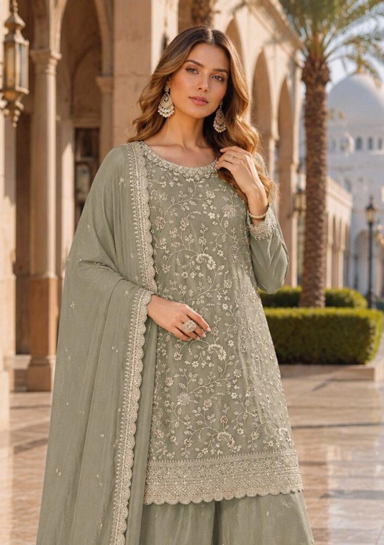 Green Embroidered Silk Blend Kurta Set - Indya