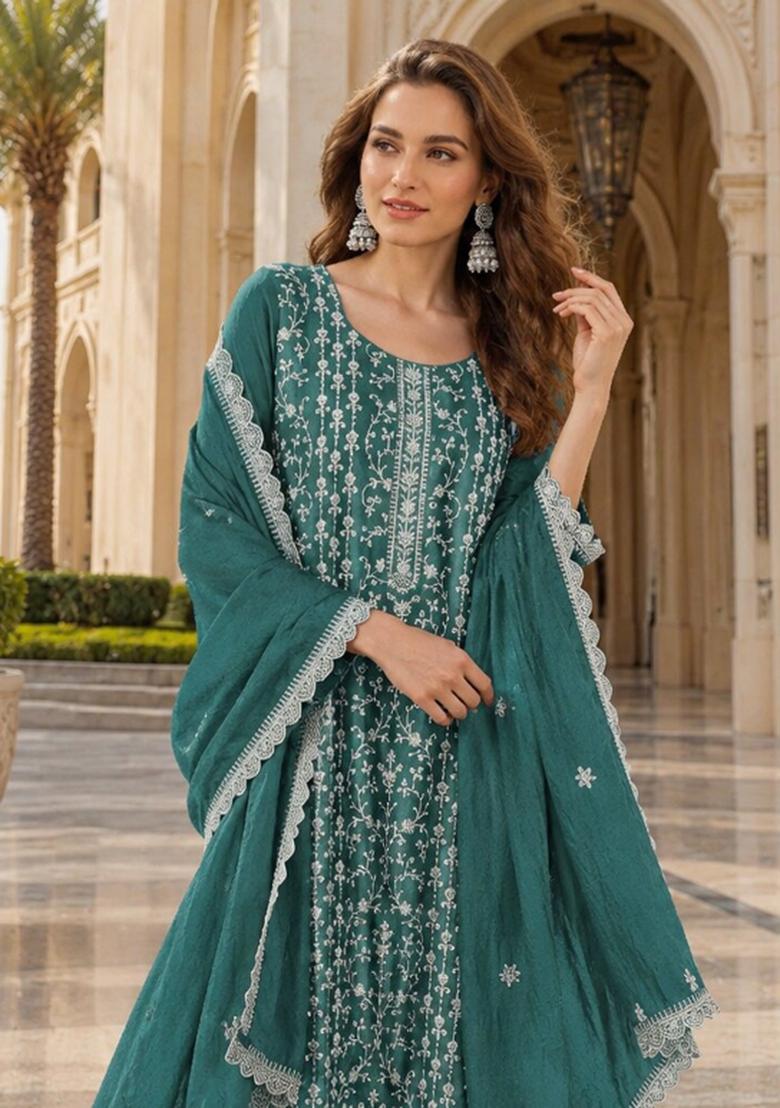Emerald Embroidered Silk Blend Kurta Set - Indya