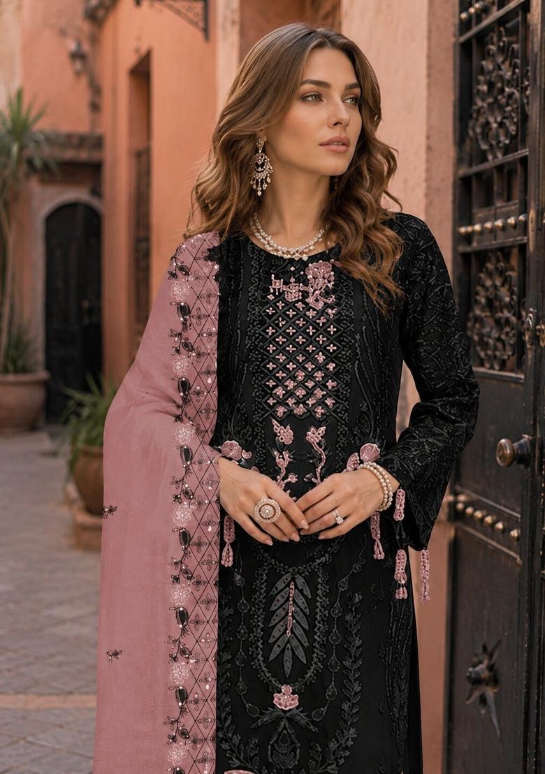 Black Embroidered Georgette Pakistani Suit Set - Indya