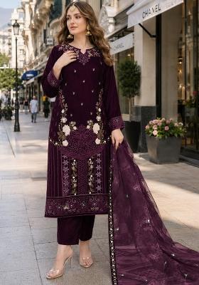 Purple Embroidered Velvet Pakistani Suit Set