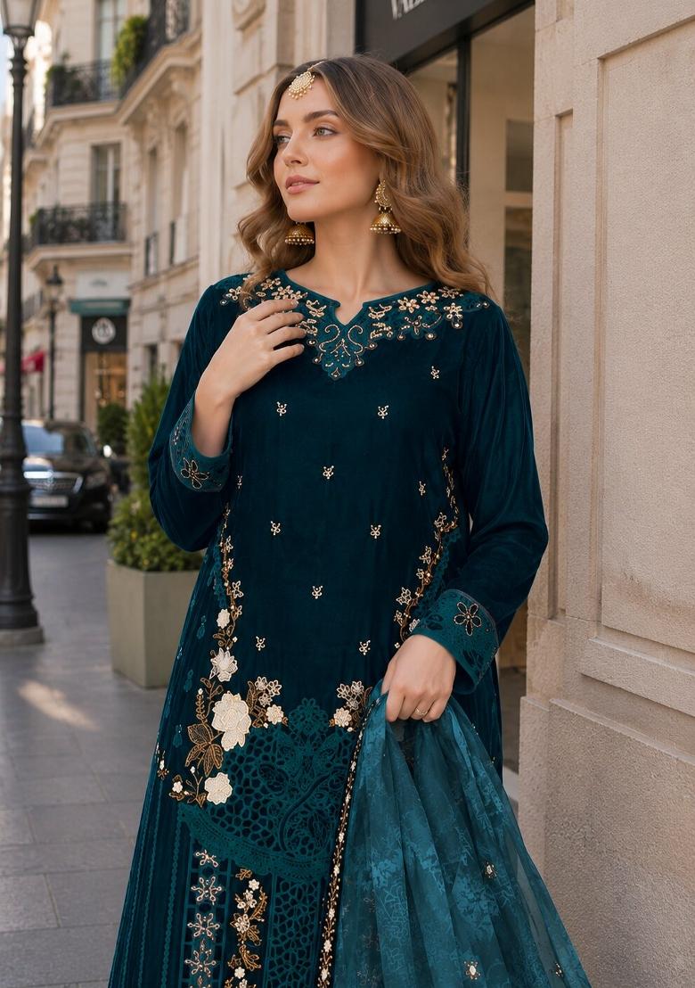 Green Embroidered Velvet Pakistani Suit Set - Indya