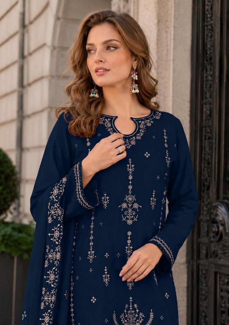 Navy Blue Embroidered Velvet Pakistani Suit Set - Indya