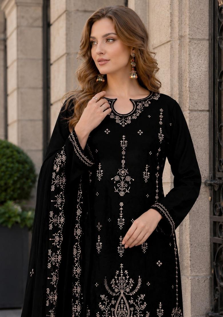 Black Embroidered Velvet Pakistani Suit Set - Indya