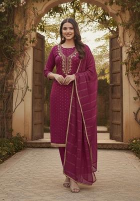 Pink Embroidered Chanderi Kurta Set
