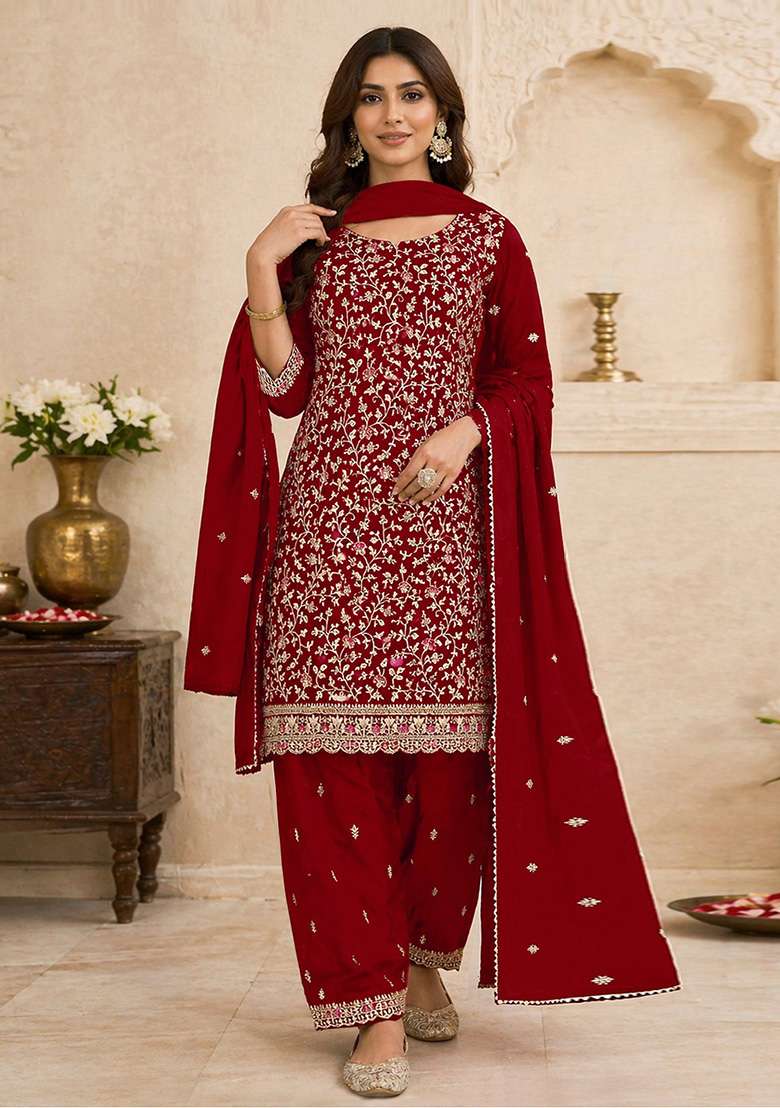 Red Embroidery Georgette Kurta Set - Indya