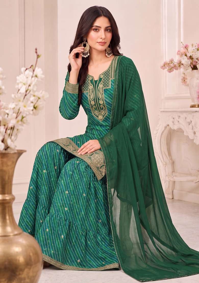 Green Embroidery Georgette Kurta Set - Indya