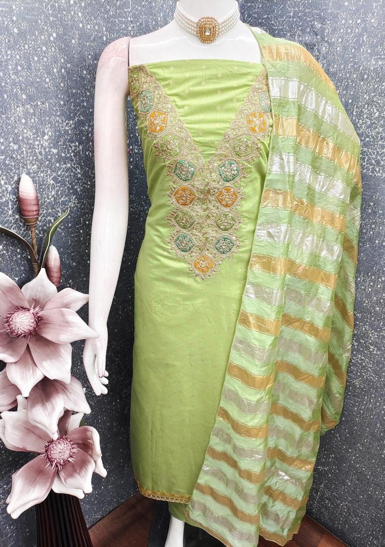 Green Embroidery Chanderi Kurta Set - Indya