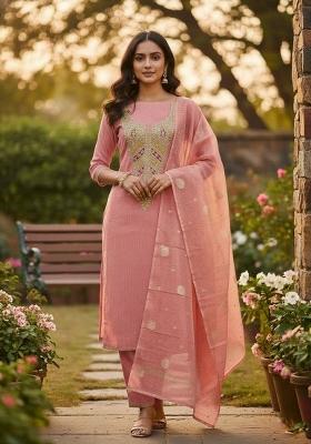 Pink Embroidery Jacquard Kurta Set