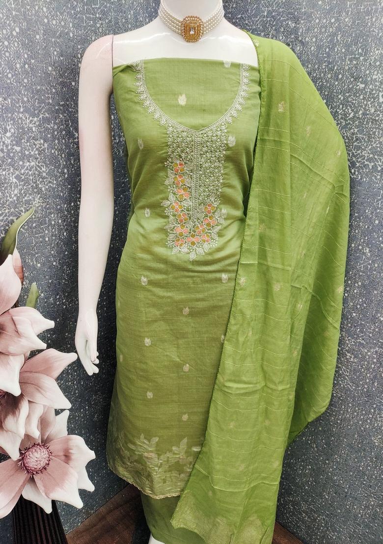 Green Embroidery Chanderi Kurta Set - Indya