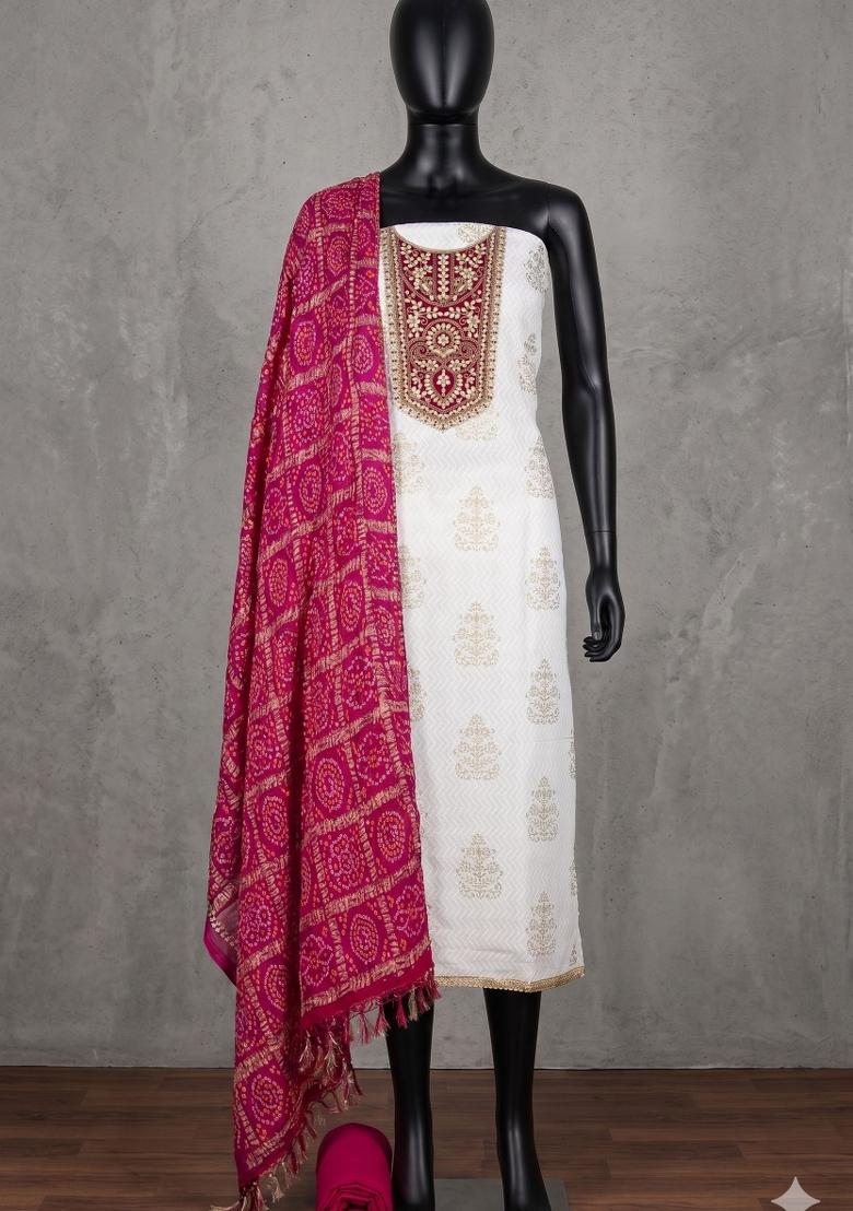 Off White Embroidery Rayon Kurta Set - Indya
