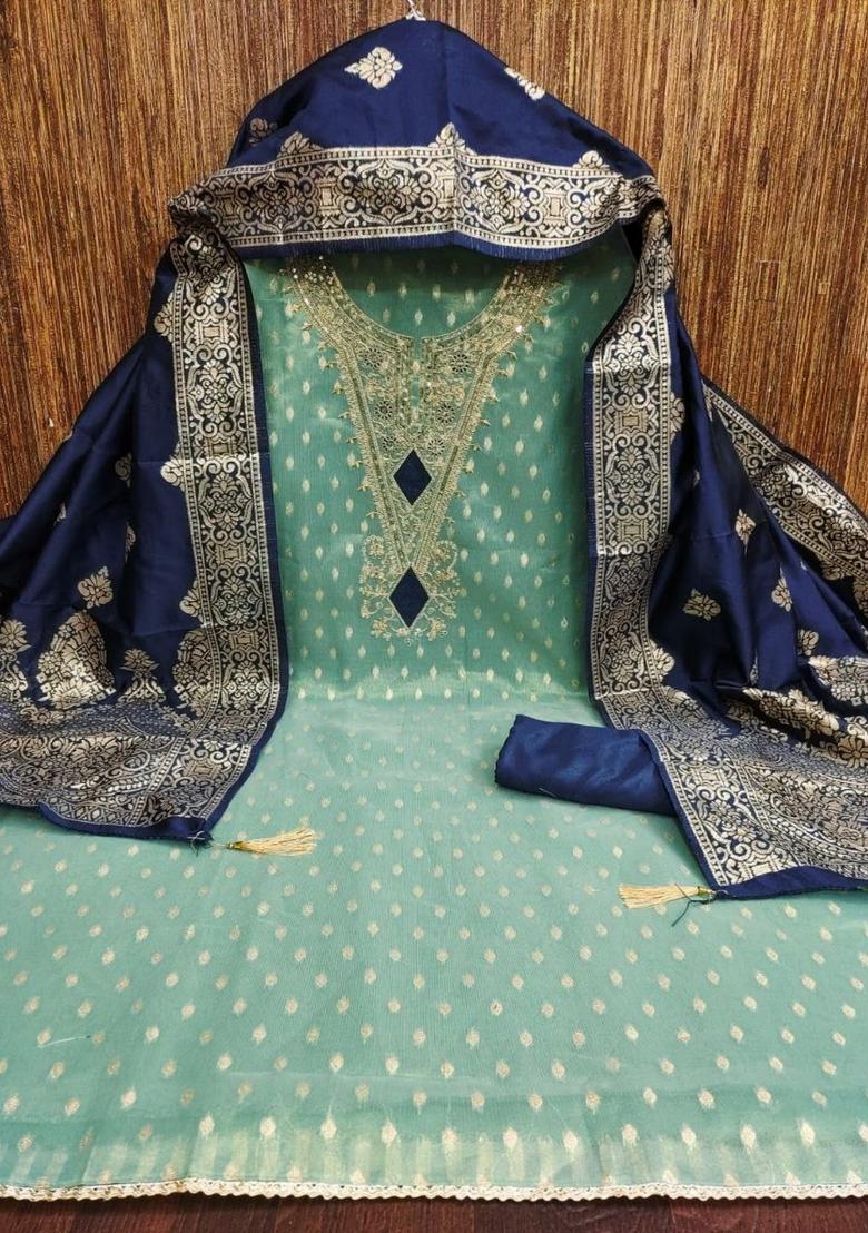 Sky Blue Embroidery Silk Kurta Set - Indya