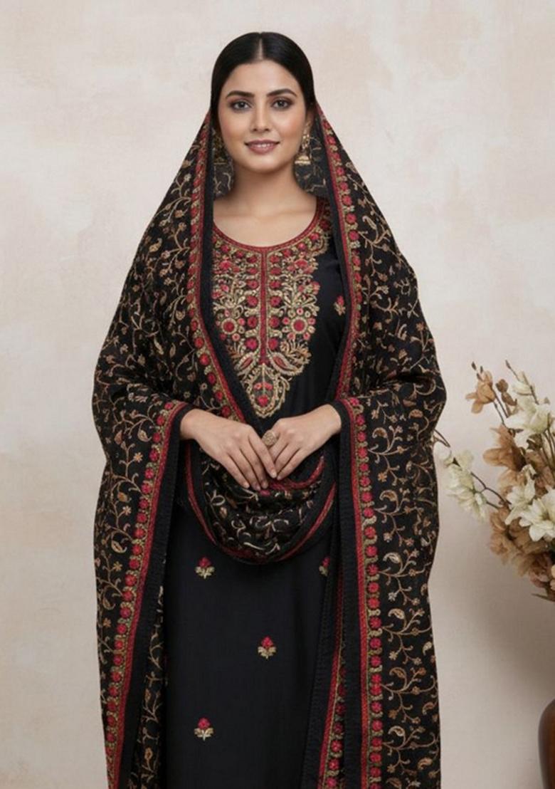 Black Embroidery Silk Kurta Set - Indya