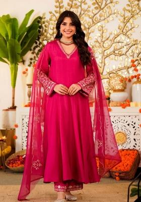 Green Embroidery Georgette Kurta Set