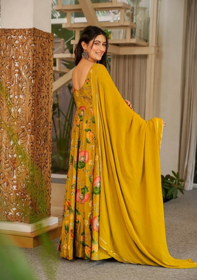 Beige Embroidery Silk Kurta Set - Indya