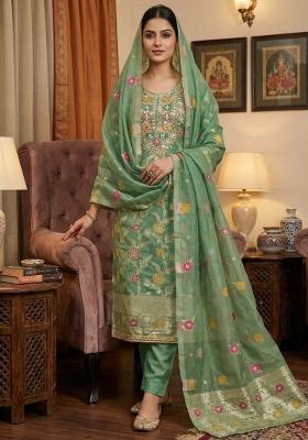 Sea Green Embroidered Chanderi Kurta Set