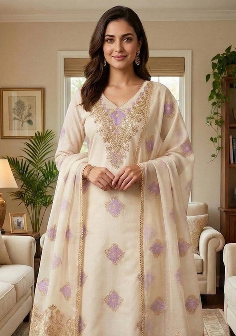 Off White Embroidered Chanderi Kurta Set - Indya