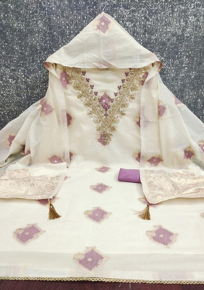 Off White Embroidered Chanderi Kurta Set - Indya