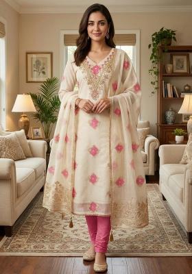Off White Embroidered Chanderi Kurta Set