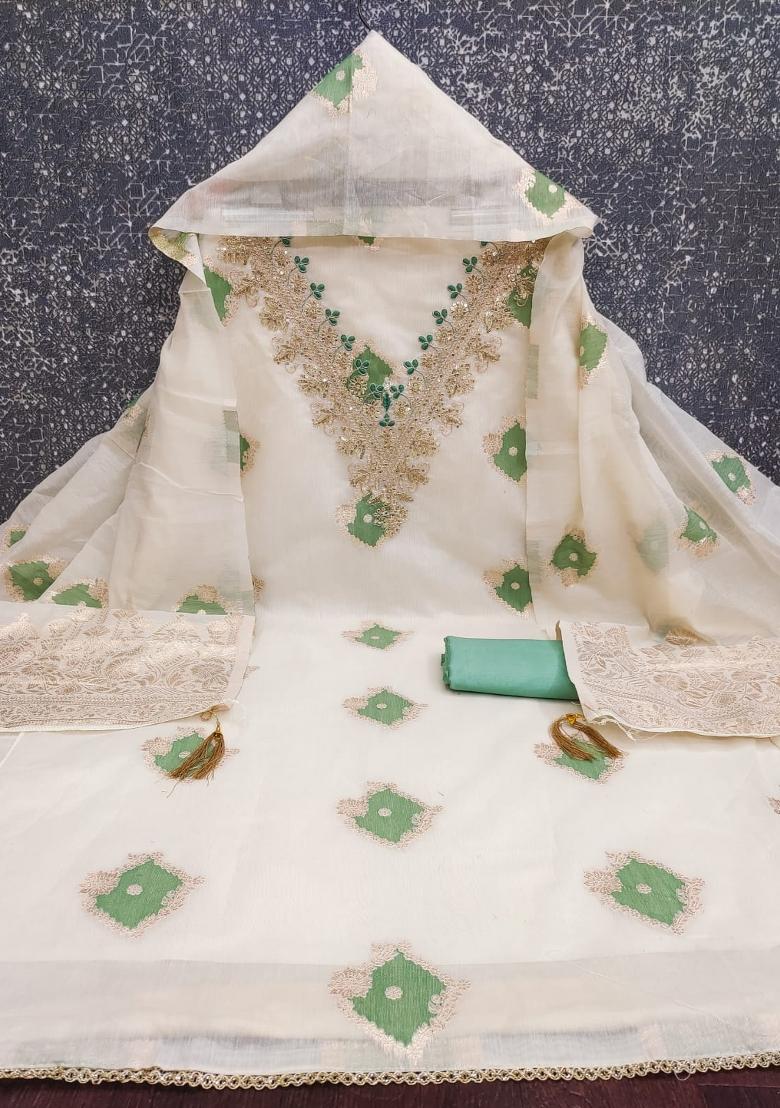Off White Embroidered Chanderi Kurta Set - Indya